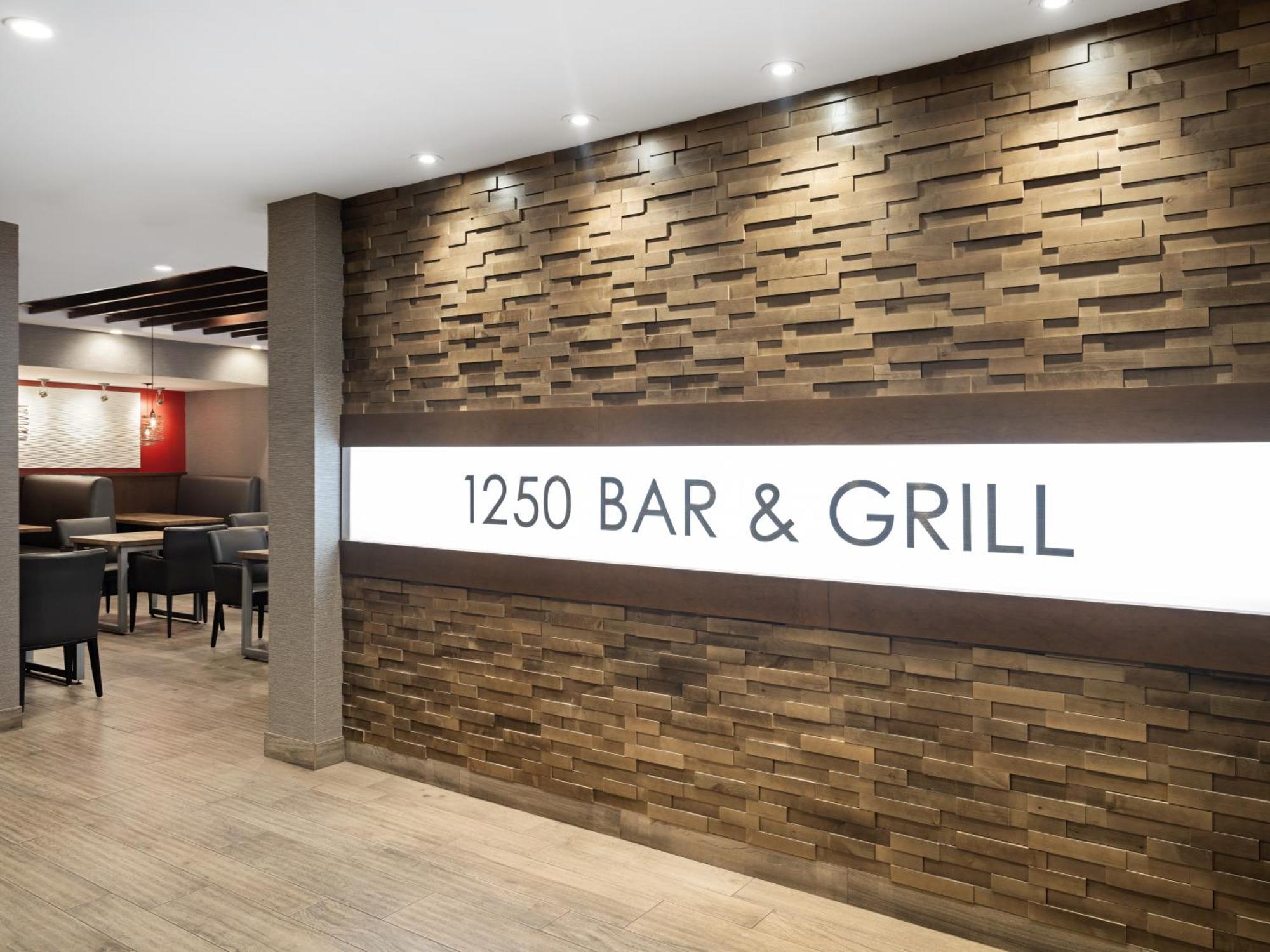 Holiday Inn Calgary Airport By Ihg Екстериор снимка
