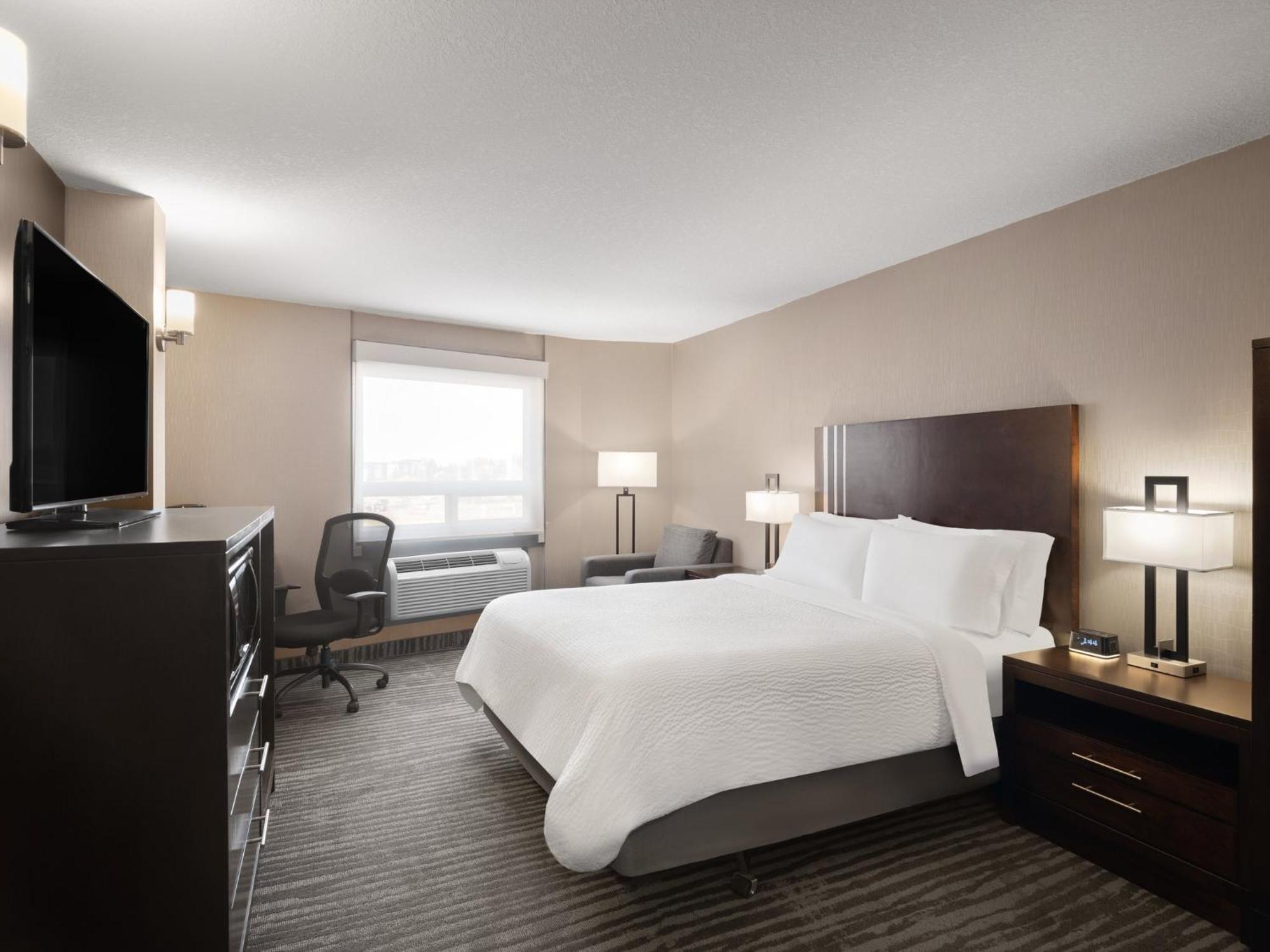 Holiday Inn Calgary Airport By Ihg Екстериор снимка