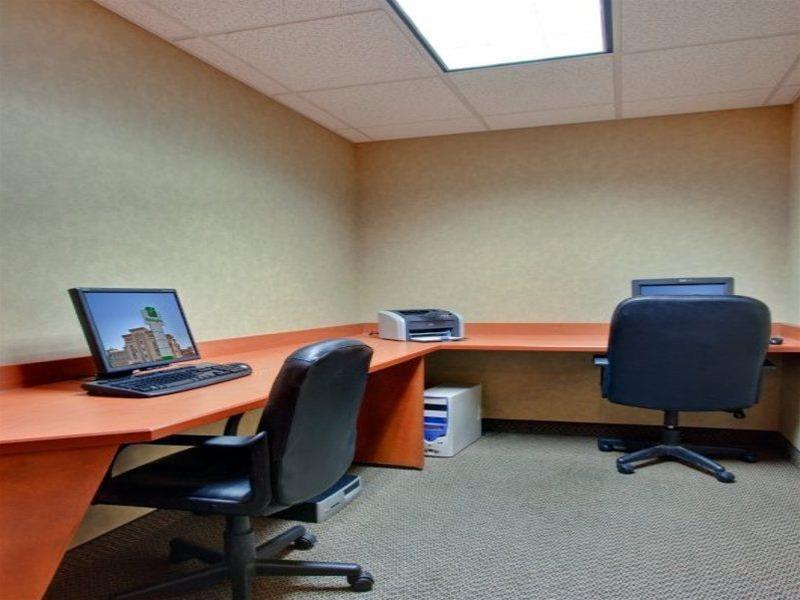 Holiday Inn Calgary Airport By Ihg Съоръжения снимка